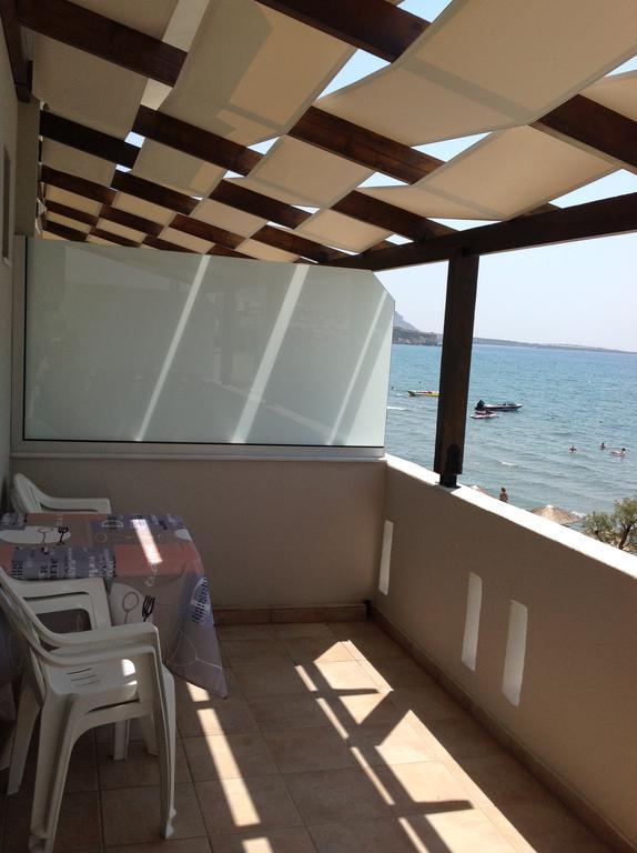 Eva Rooms Makry Gialos  Exterior photo
